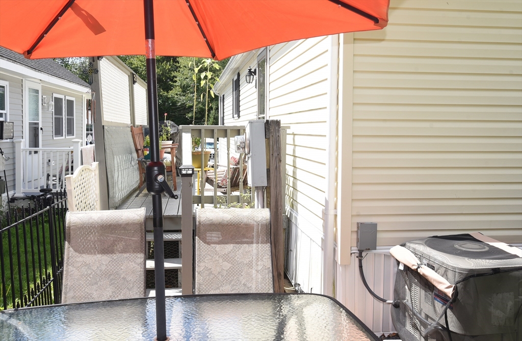 60 Fairview St Property Photo 17