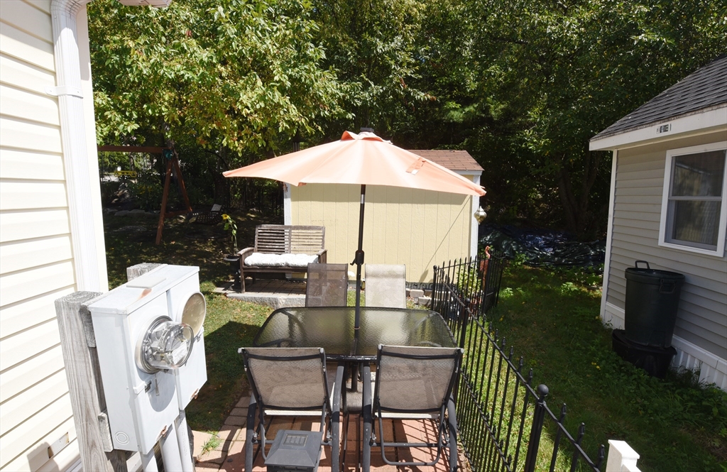 60 Fairview St Property Photo 29