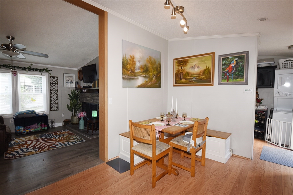 60 Fairview St Property Photo 32