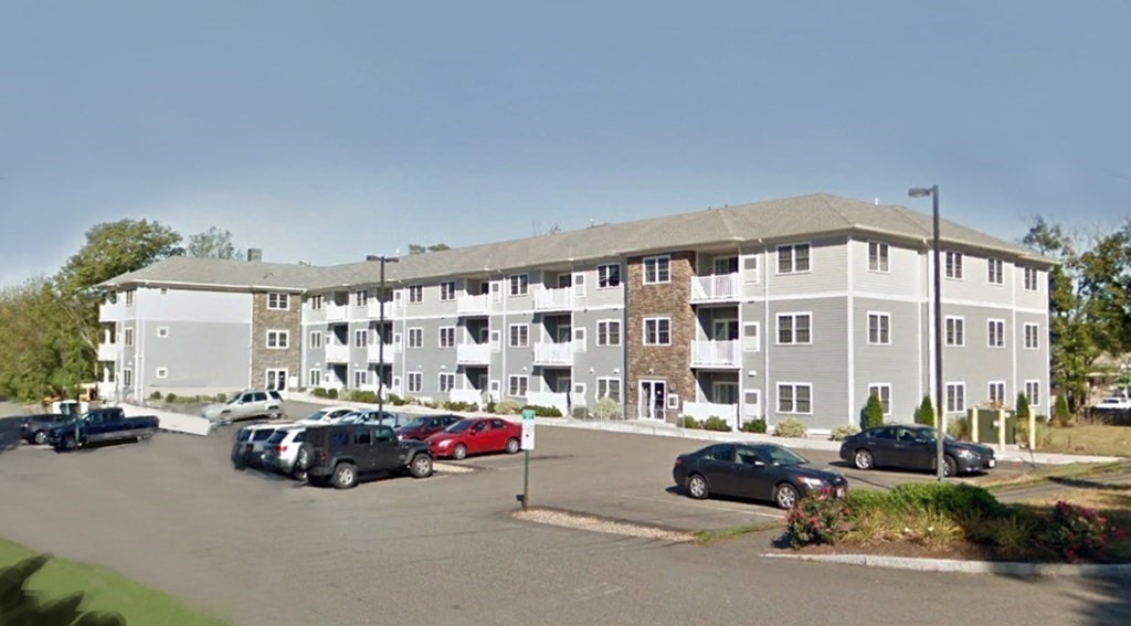 670 Bedford Street # 307 Property Photo 7