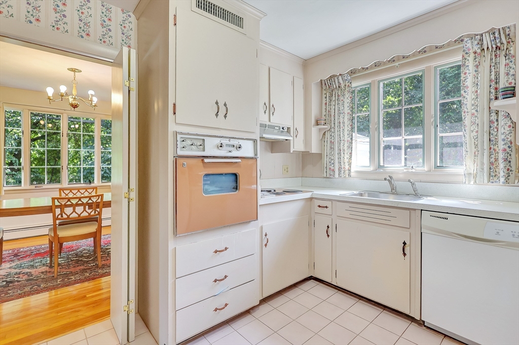 3 Errico Lane Property Photo 9