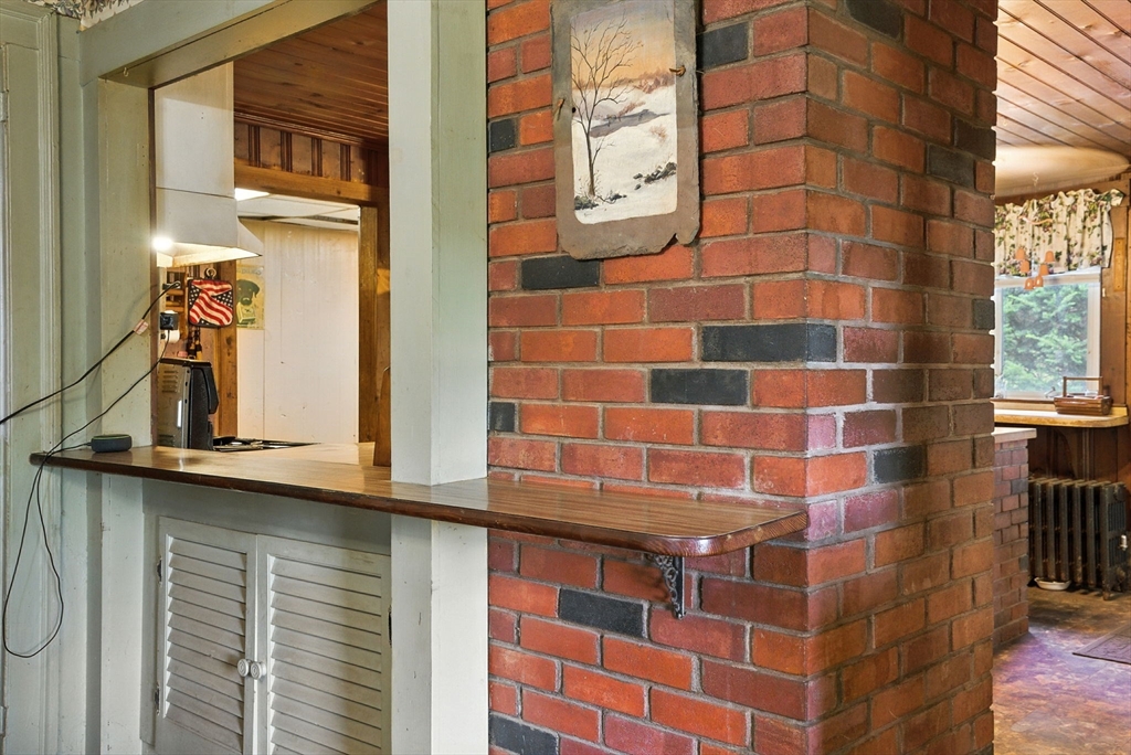 5 Circle St Property Photo 7