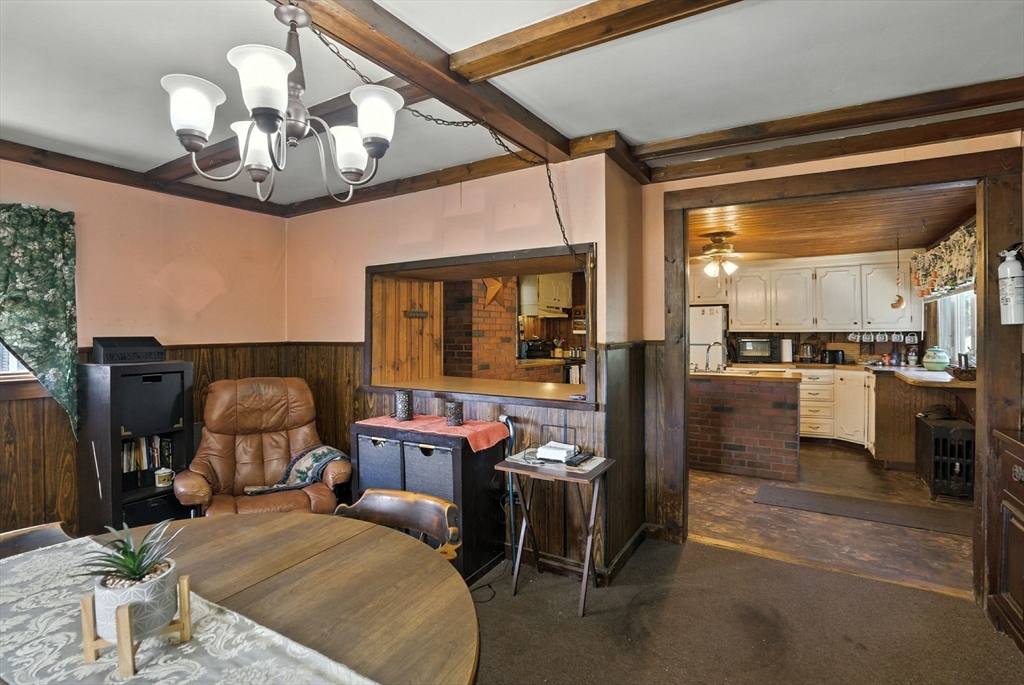 5 Circle St Property Photo 13