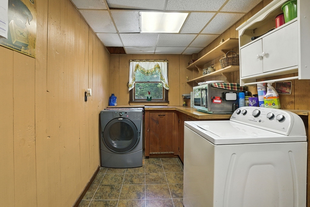 5 Circle St Property Photo 16