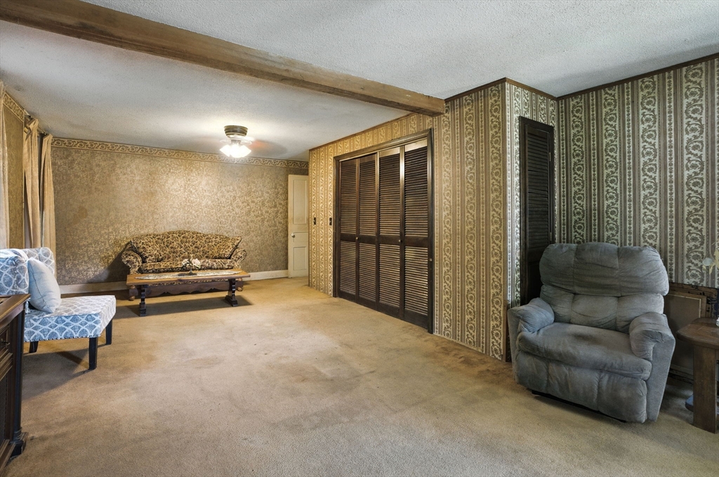 5 Circle St Property Photo 18