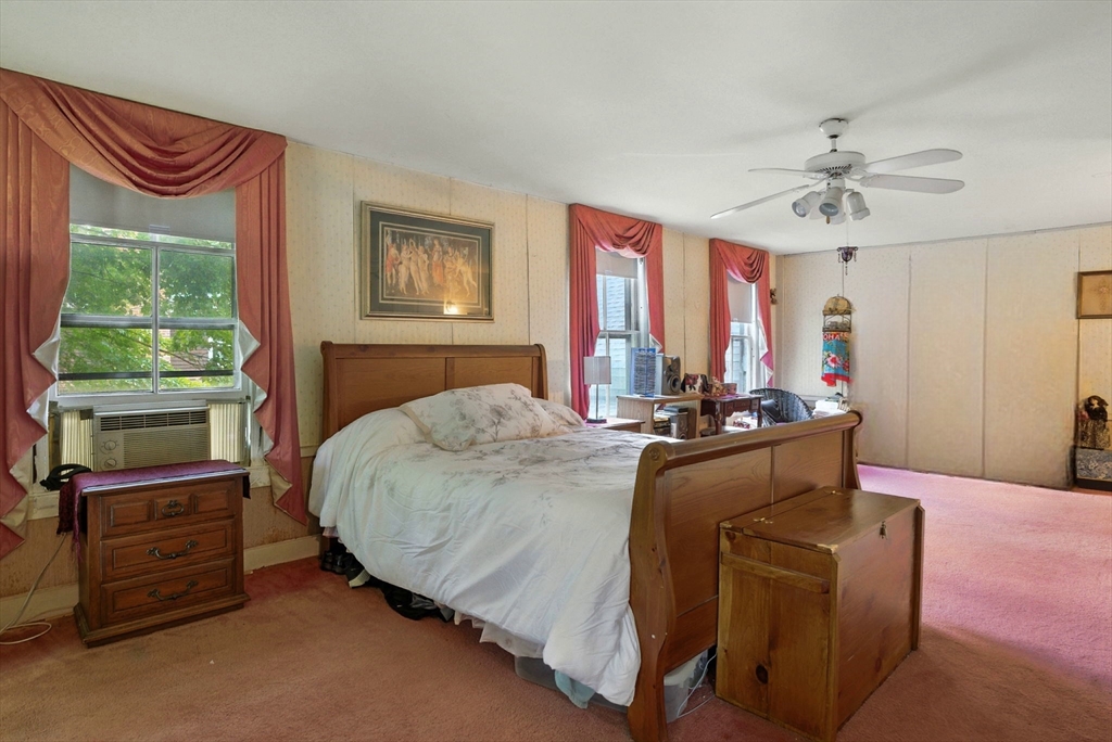 5 Circle St Property Photo 23