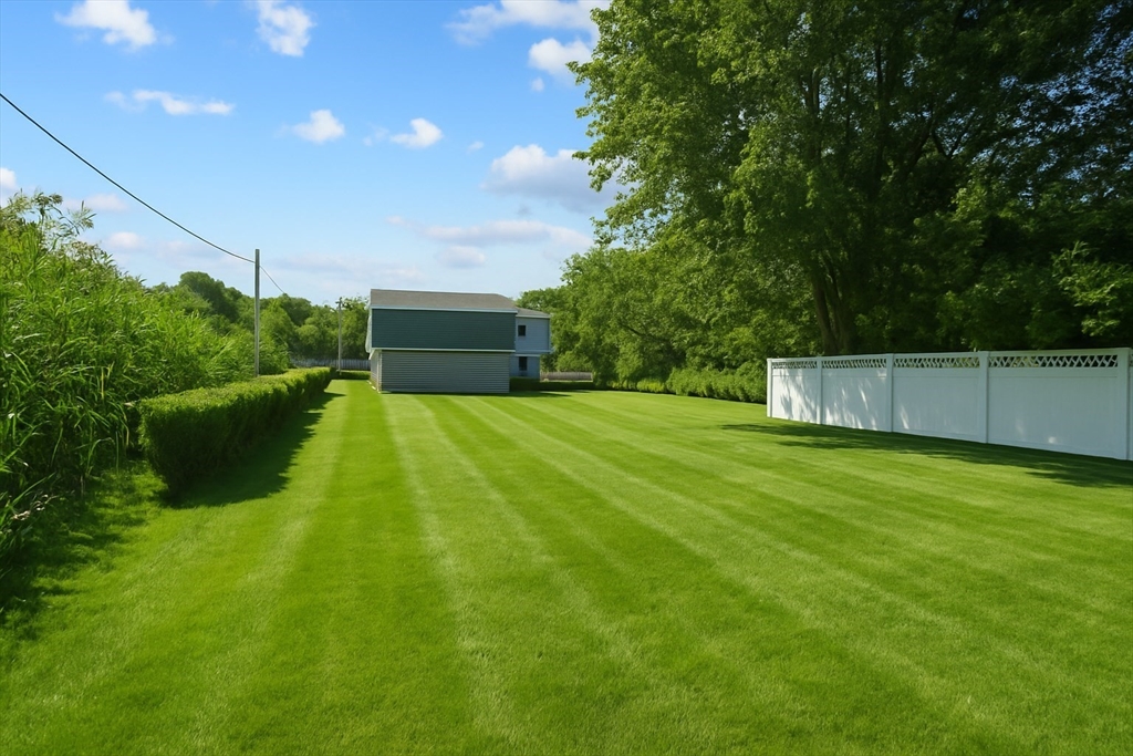 19 Keller Ave Property Photo 5