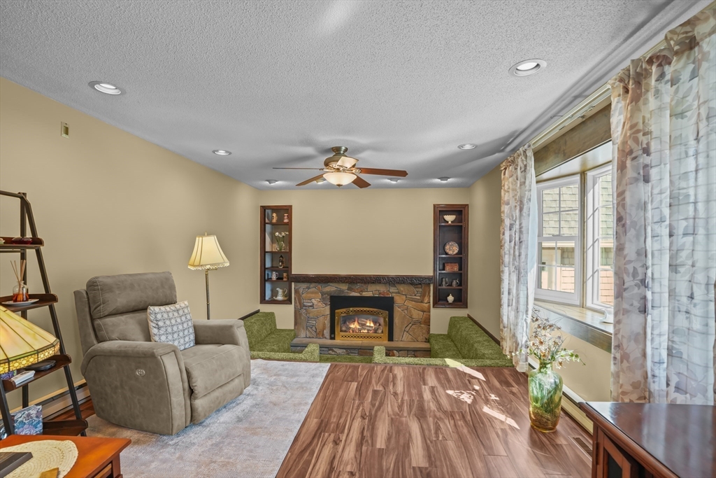 19 Keller Ave Property Photo 8