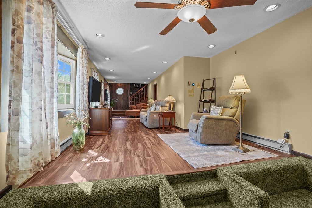 19 Keller Ave Property Photo 9