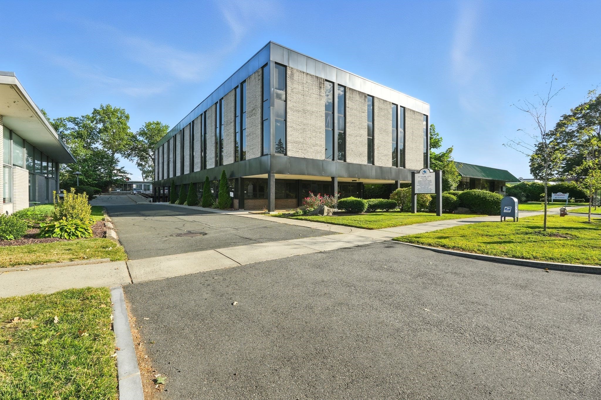 117 Park Ave Property Photo 1