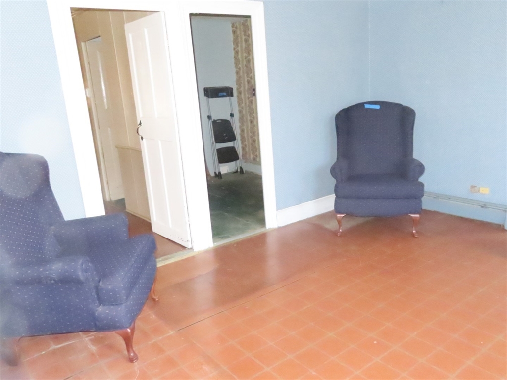 268 Main Street Property Photo 3