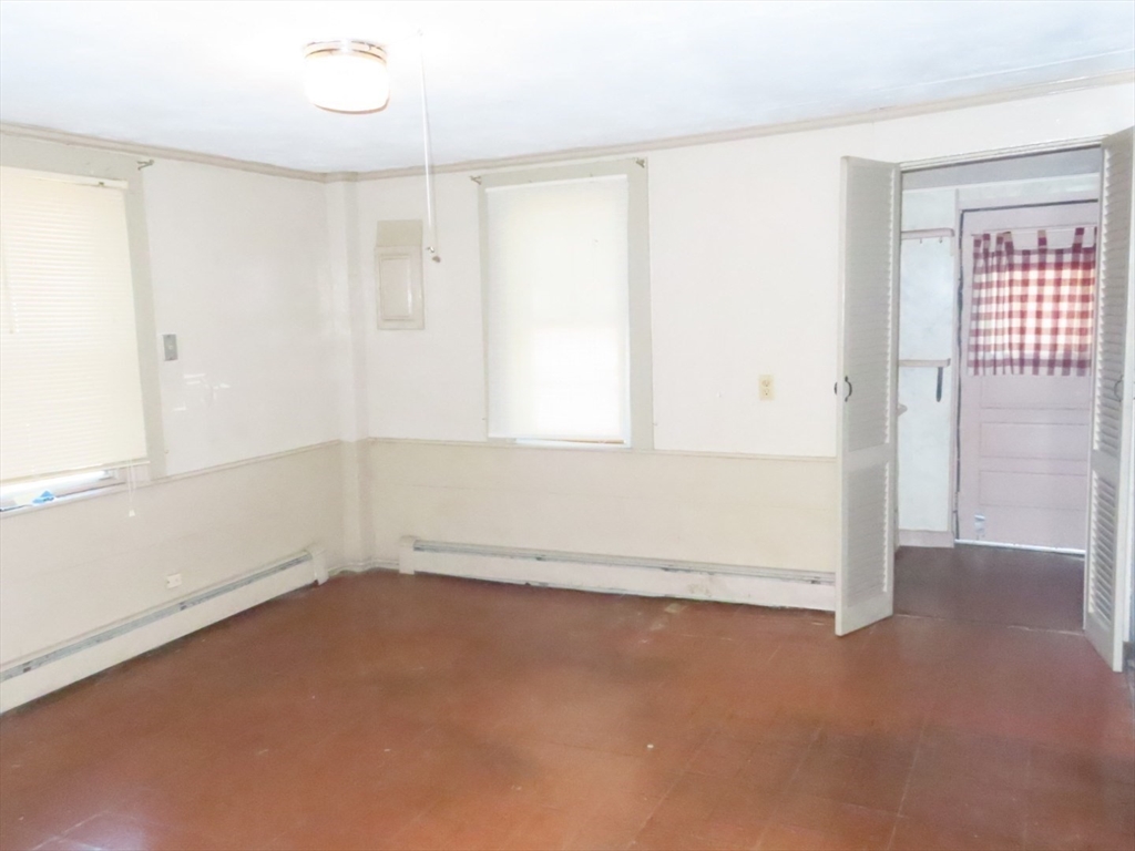 268 Main Street Property Photo 8