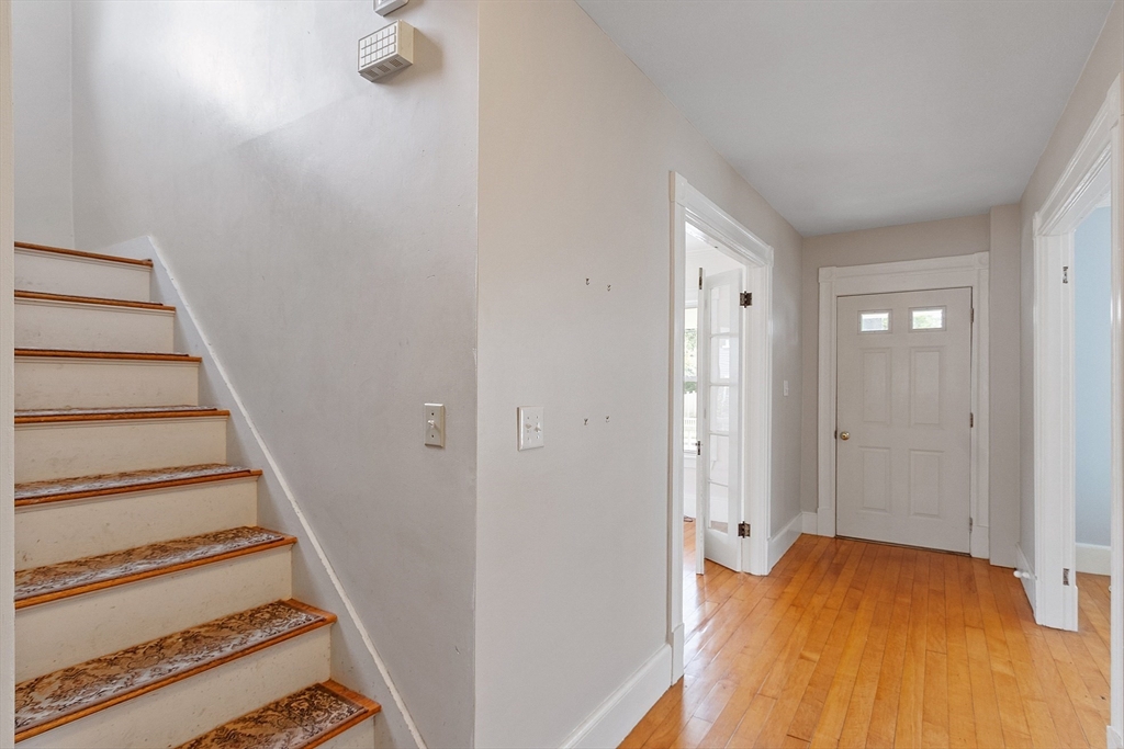 224 Main St Property Photo 11