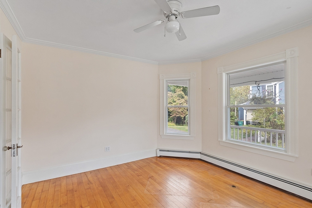 224 Main St Property Photo 16