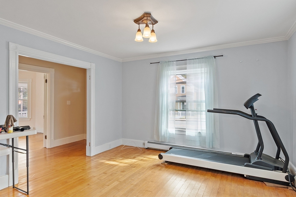 224 Main St Property Photo 18