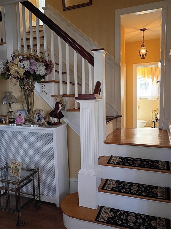 333 Langley St. Property Photo 21