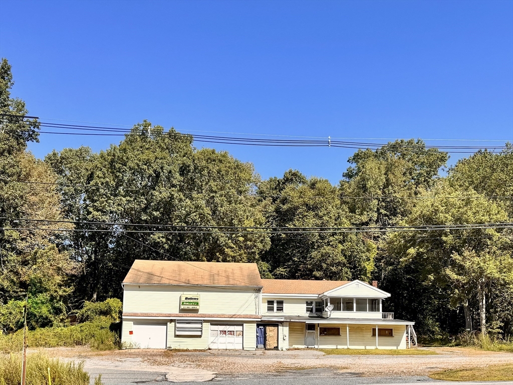 71 Worcester Rd Property Photo 1