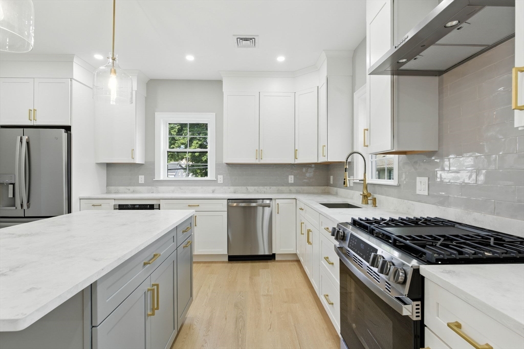 11 Washington St # 5 Property Photo 5