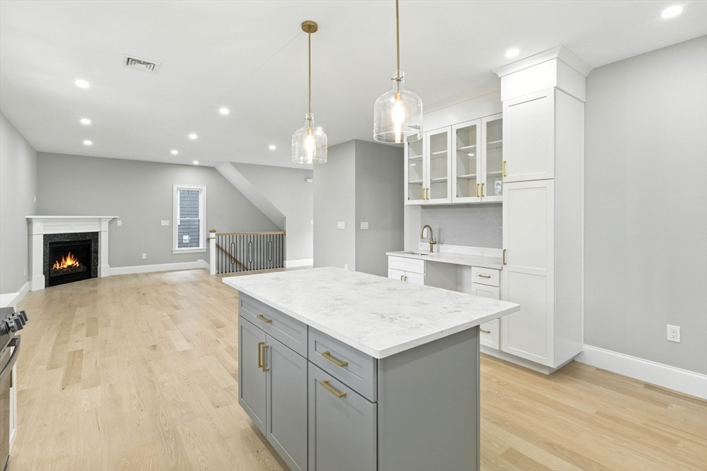 11 Washington St # 5 Property Photo 10