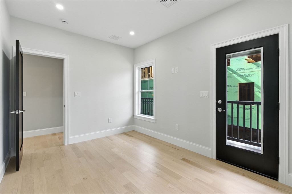 11 Washington St # 5 Property Photo 23