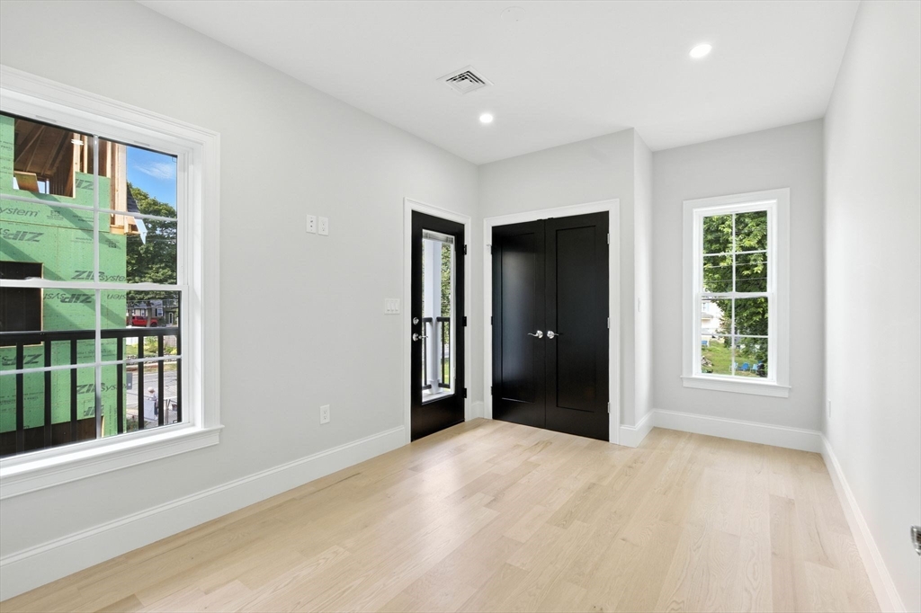 11 Washington St # 5 Property Photo 28