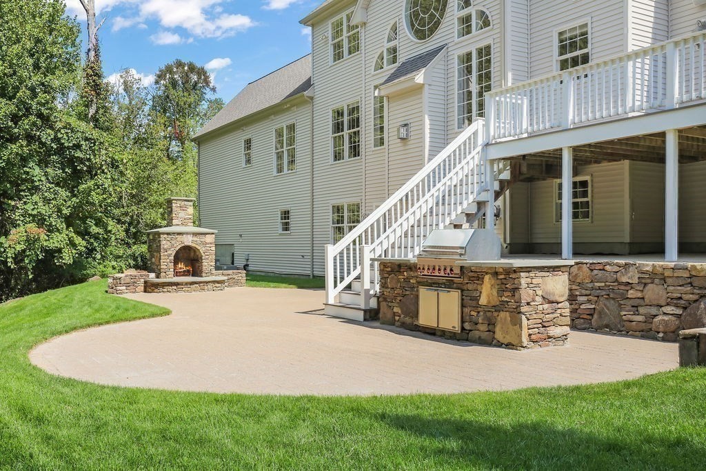 12 Houde Street Property Photo 31