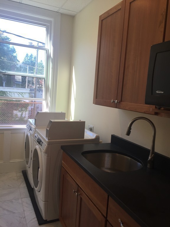 118 Pleasant Street Property Photo 9
