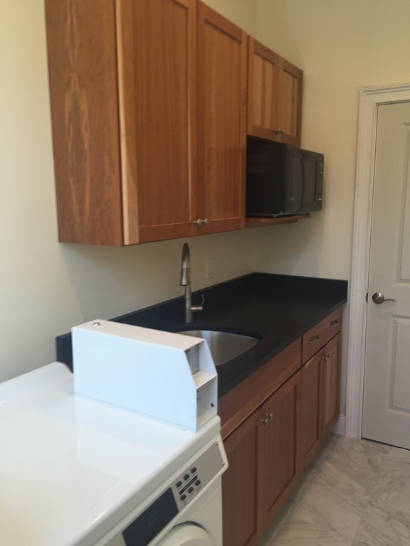 118 Pleasant Street Property Photo 10