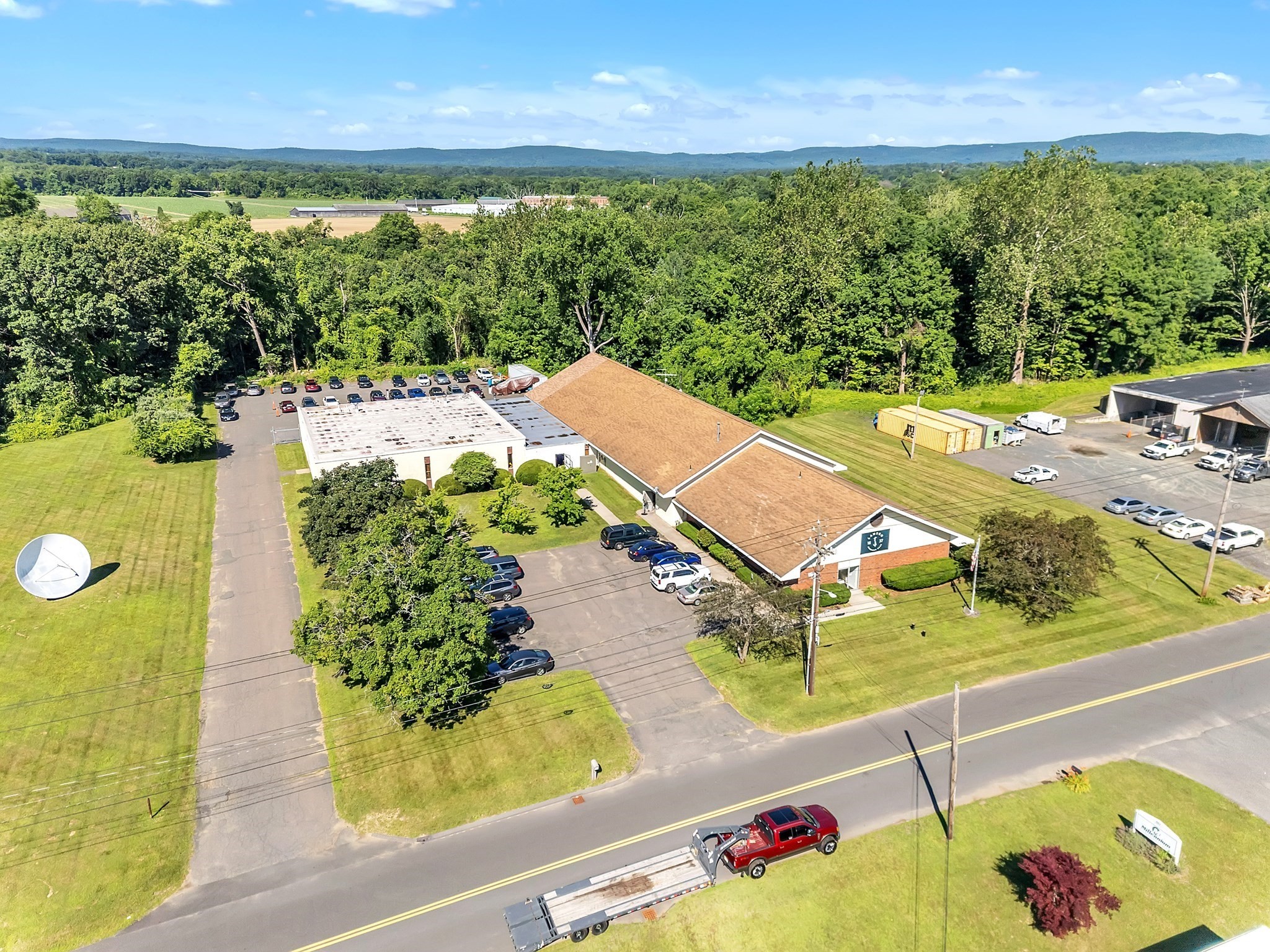 79 Mainline Dr Property Photo 1