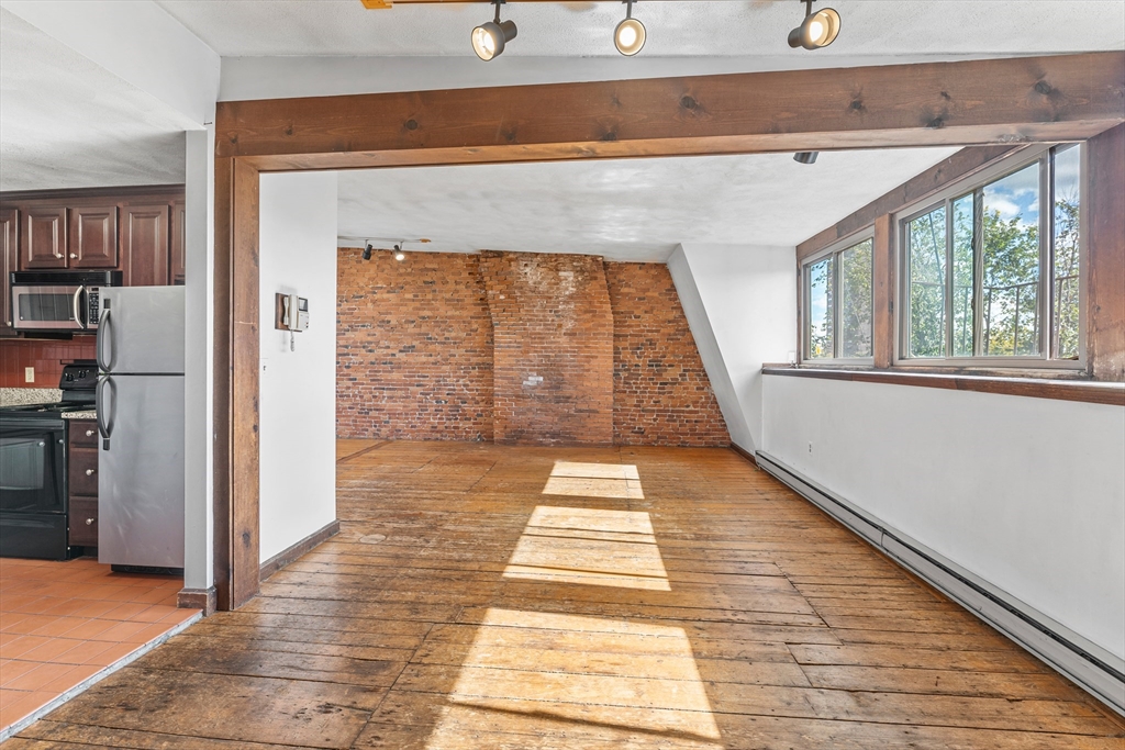 660 Tremont # 4 Property Photo 6