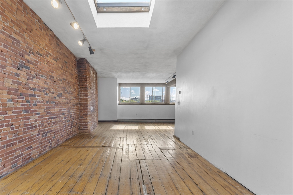 660 Tremont # 4 Property Photo 11