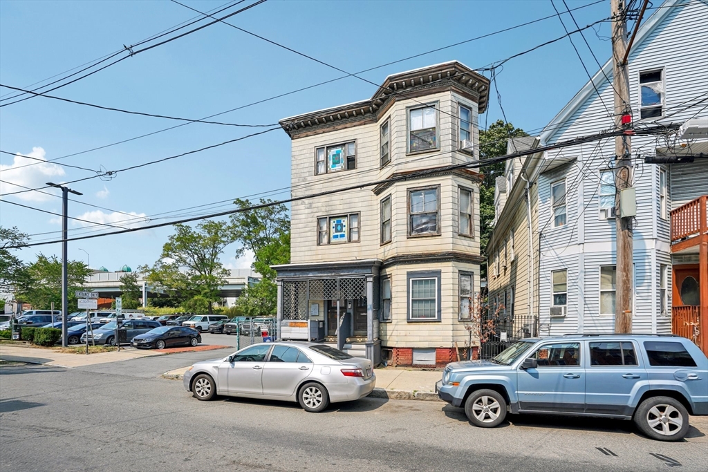 230 Chestnut St Property Photo 1