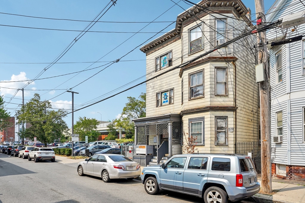 230 Chestnut St Property Photo 2