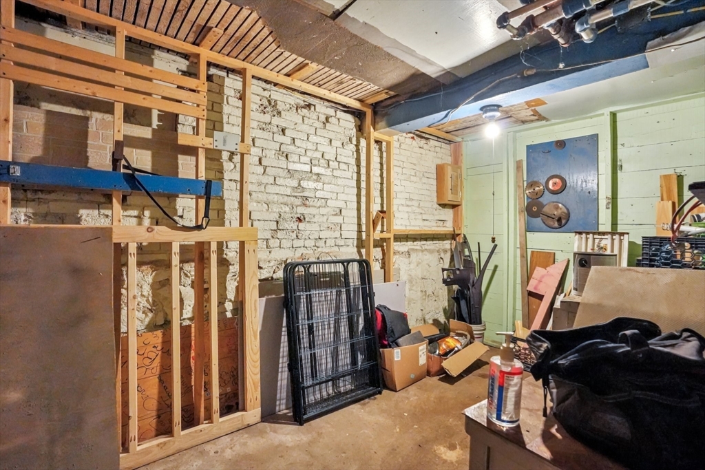 230 Chestnut St Property Photo 30