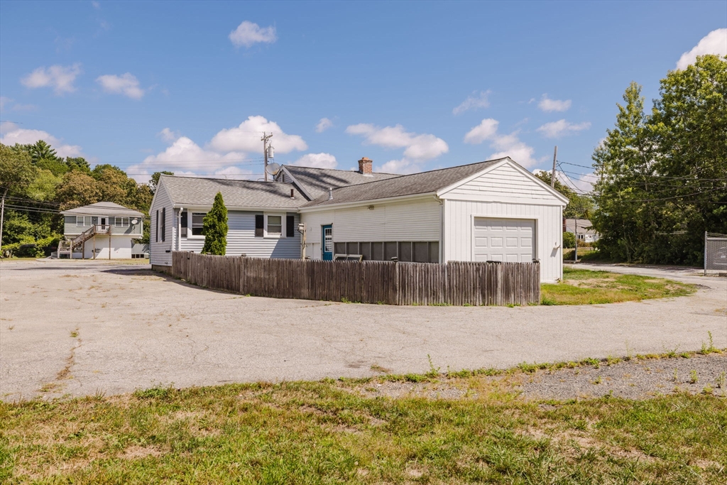 817 State Rd Property Photo 3