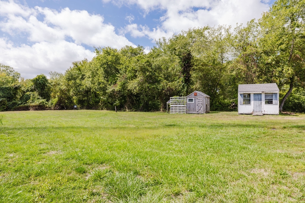 817 State Rd Property Photo 6