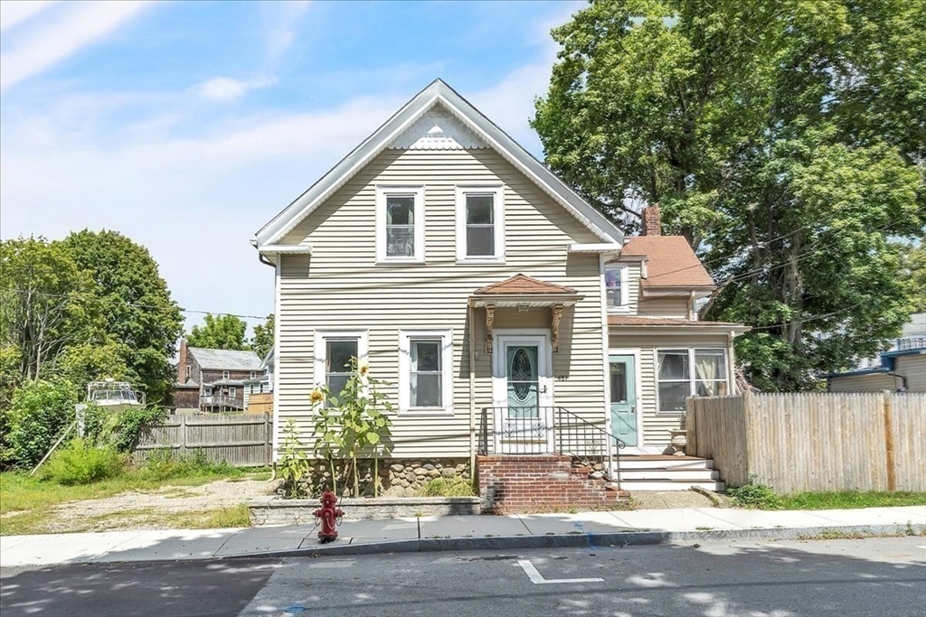 481 Centre Property Photo 1