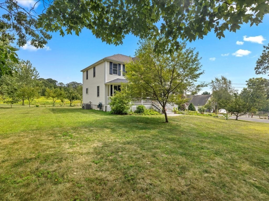 6 Wood St Property Photo 3