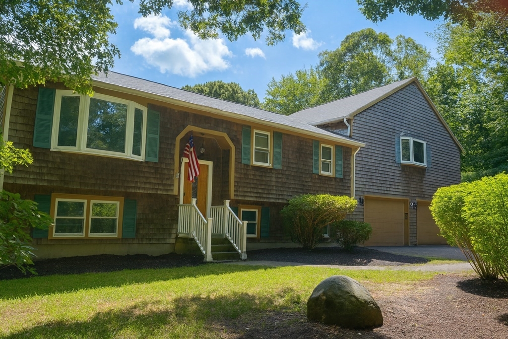 19 Orchard St Property Photo 1