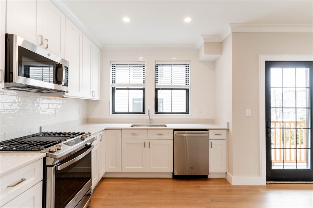 285 Lamartine St. # 2 Property Photo 2