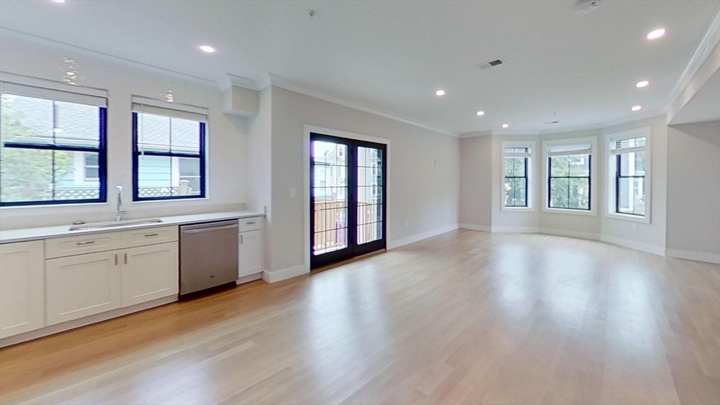 285 Lamartine St. # 2 Property Photo 3