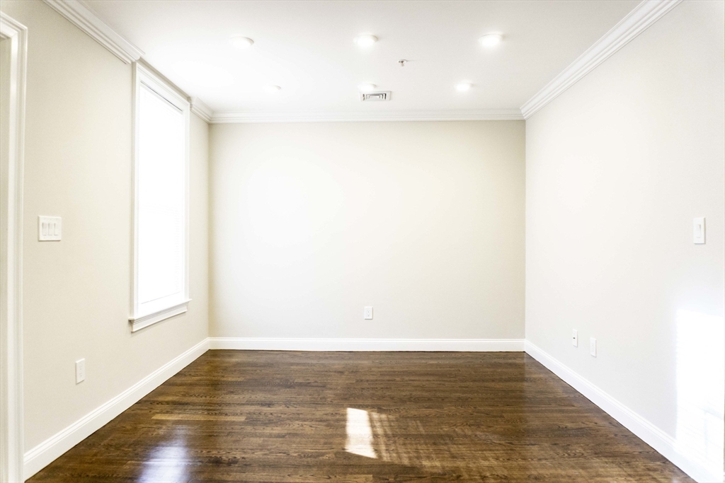75 Morris St. # 1 Property Photo 6