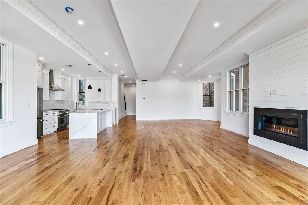 520 East Broadway # 2 Property Photo 8