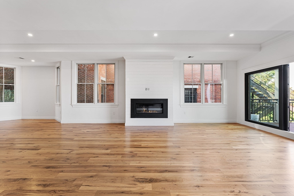 520 East Broadway # 2 Property Photo 10