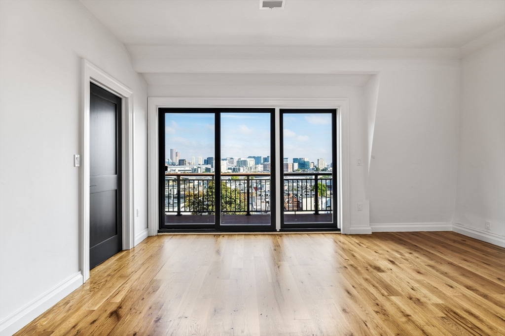 520 East Broadway # 2 Property Photo 17