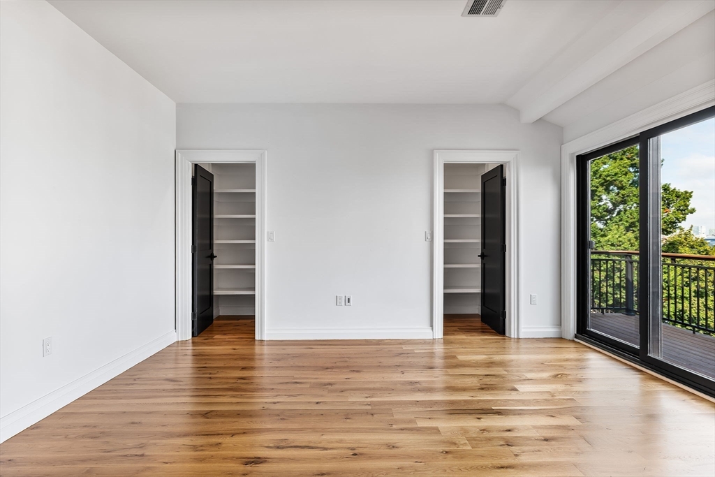 520 East Broadway # 2 Property Photo 18