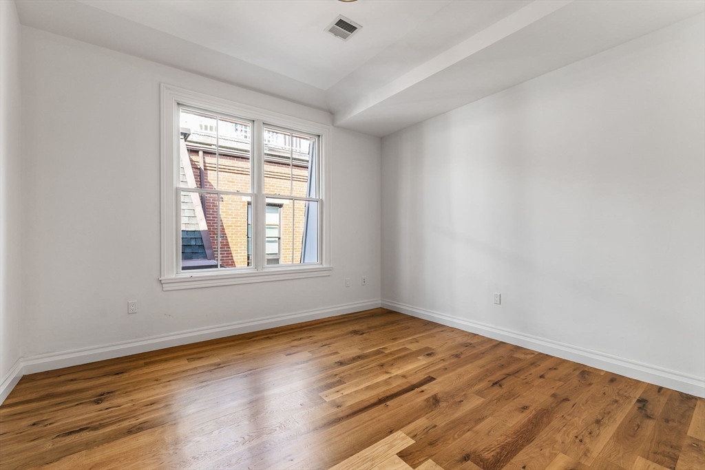 520 East Broadway # 2 Property Photo 28
