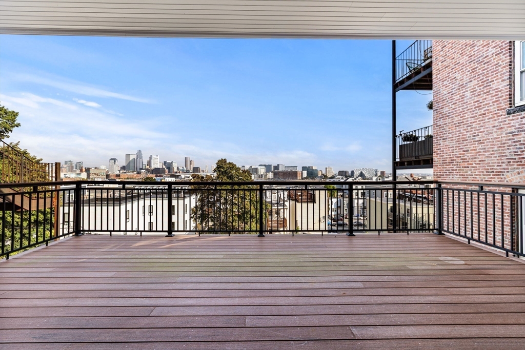 520 East Broadway # 2 Property Photo 32