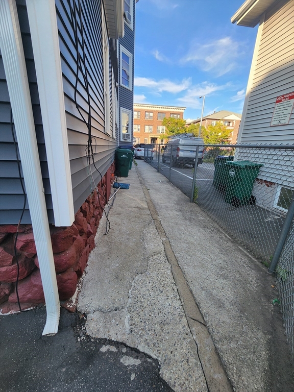 191-193 Washington St Property Photo 6