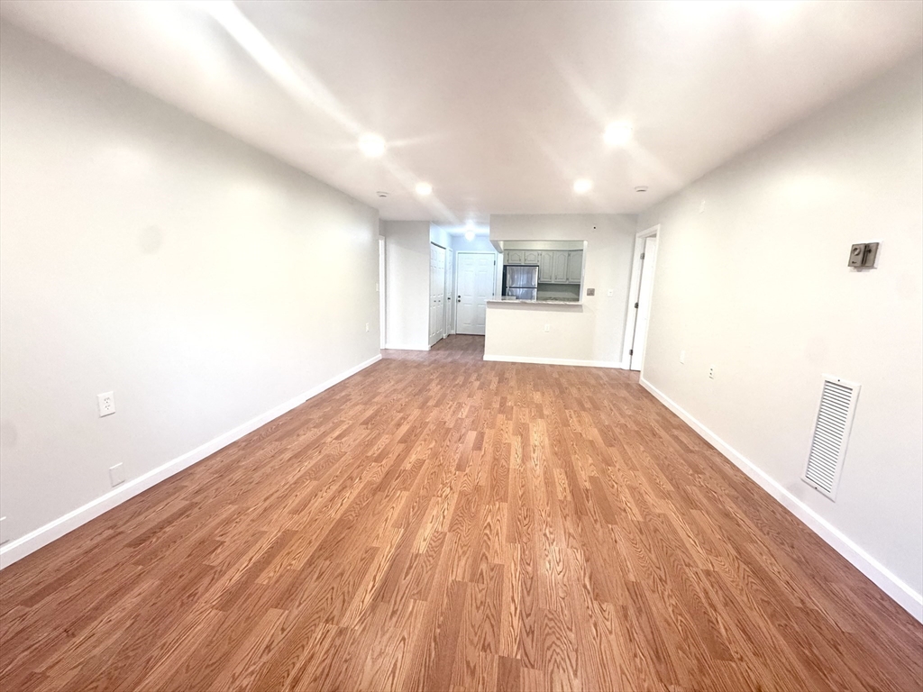 4975 Washington St # 109 Property Photo 4